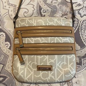 Calvin Klein Crossbody